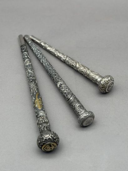 Set of three 800° silver cane knobs /°° with...
