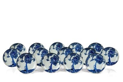 Set of 14 blue-and-white porcelain bowls...