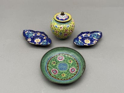 REGNE DE S.M. L'EMPEREUR MINH MANG (1820-1841)
Ensemble...