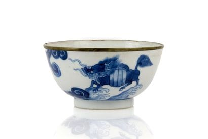 Blue-and-white porcelain bowl, known as “Hué...