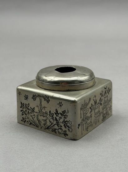 Set of two opium lamp bases made of baitong...