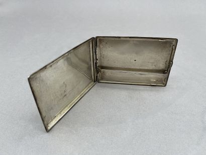Rectangular cigarette case made of 800°/°°...