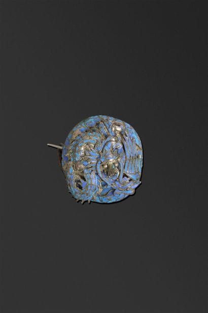Small round brooch made of 800°/°° silver...