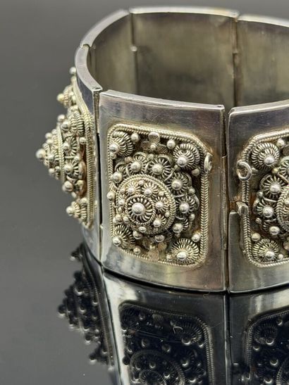 800°/°° silver link bracelet, engraved with...