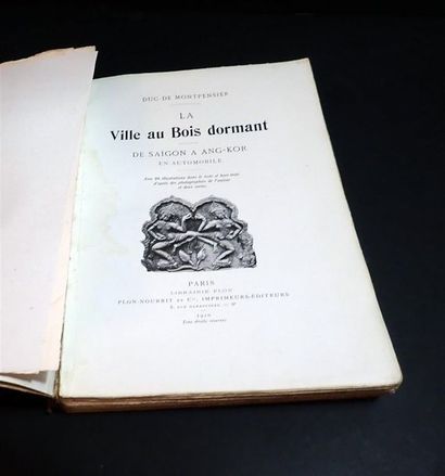 1910. Duc de Monpensier. La ville au bois...