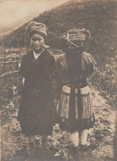 1909.

Les minorités ethniques du Haut-Tonkin...