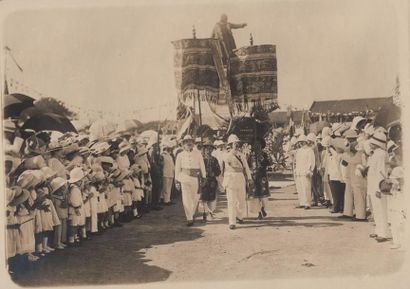 1914. 

Saïgon : inauguration de la statue...