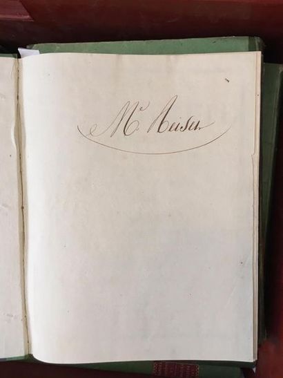 [MUSIQUE]. Un ensemble de 25 volumes in-4°...