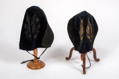 Deux coiffes, Alsace, XIXe siècle
Bonnets...