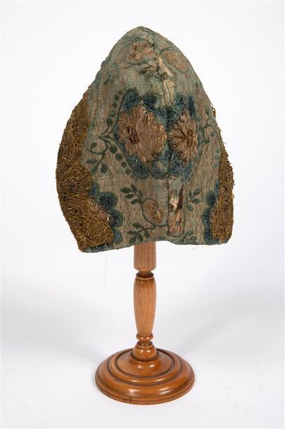 Coiffe brodée Alsace, XVIIIe siècle, 
Bonnet...