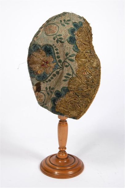Coiffe brodée Alsace, XVIIIe siècle, 
Bonnet...