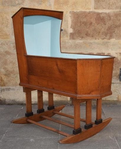 Berceau en merisier d'époque Directoire
Sur...