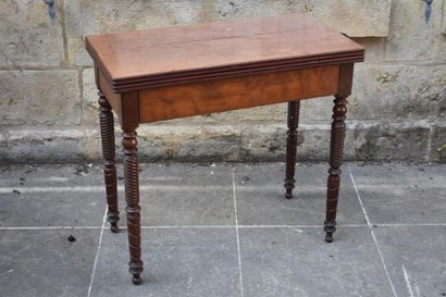 Table à jeux en acajou et placage d'acajou,...