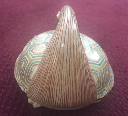Satsuma earthenware pot
Japan, Meiji period,...