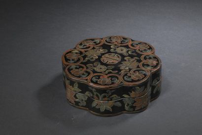 Seven archer's rings in celadon jade and...