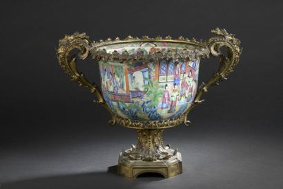 Canton porcelain planter
China, late 19th...