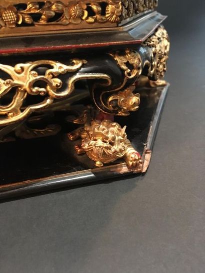 Black and gold lacquered wooden box
South...