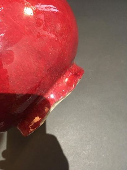 Porcelain vase of ox-blood
China, 20th century
The...