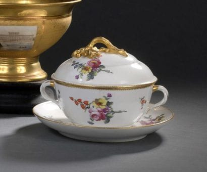 PARIS, Manufacture de Locré, circa 1785
Round...