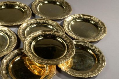 ODIOT
Eighteen gilt plates, Minerva punch,...