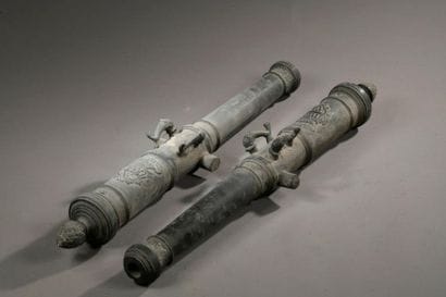 Pair of gun barrels, in bronze, with reinforcing...