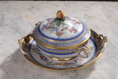 SEVRES, 18th century, 1781
Round bowl and...