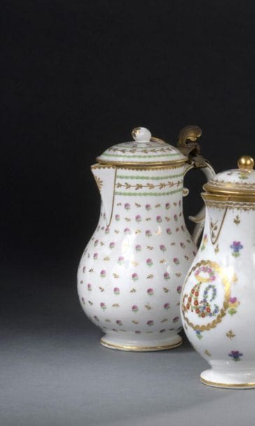 PARIS, XVIIIth century Porcelain covered...