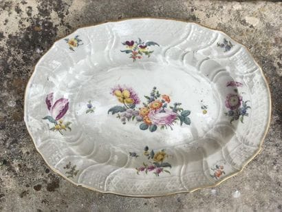 Meissen
Oval dish with pink ribs and basketry...