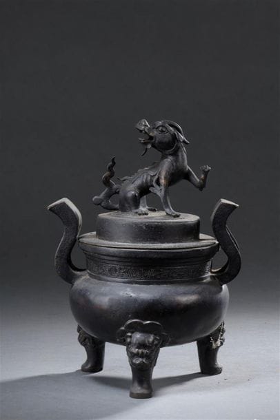 China, 20th century Bronze covered tripod...