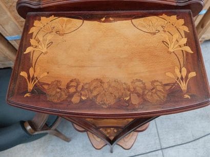 FRENCH WORK, 1900
Moulded walnut saddle with...