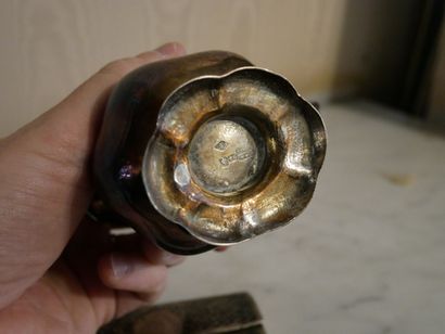Rez-de-chaussée 

Lot en argent russe comprenant...