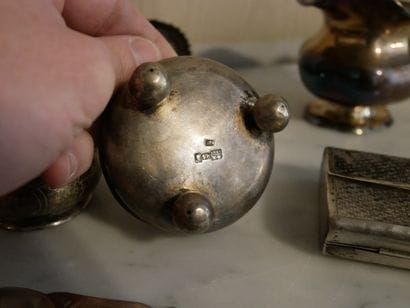Rez-de-chaussée 

Lot en argent russe comprenant...