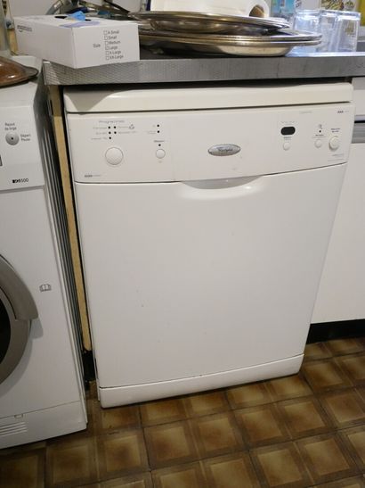 Rez-de-chaussée 

Lave-vaisselle Whirlpool



(état...