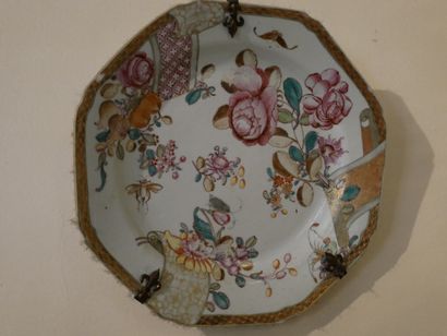 Rez-de-chaussée 

Lot de 12 assiettes en...