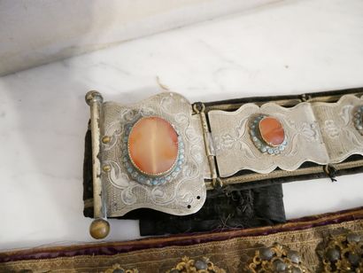 Rez-de-chaussée 

Turquie XIXe siècle - Deux...