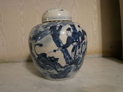 Rez-de-chaussée 

Pot à gingembre en porcelaine...