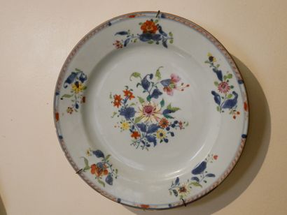 Rez-de-chaussée 

Lot de 12 assiettes en...