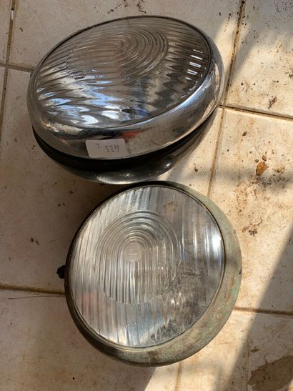Pair of Bosch headlights. Ø of the glasses...