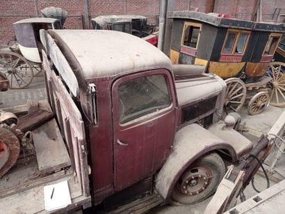 Mercedes flatbed truck, model L 4500S, was...
