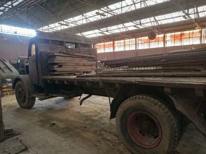 Mercedes flatbed truck, model L 4500S, was...