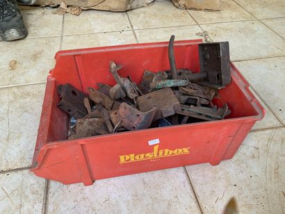 Set of locks for vehicle doors.