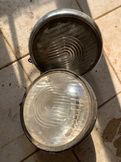 Pair of Bosch headlights. Ø of the glasses...