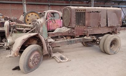 Remaining KHD (Klöckner-Humboldt-Deutz) flatbed...