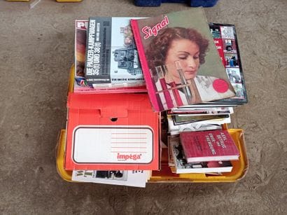 Lot de livres, revues, manuels et divers...