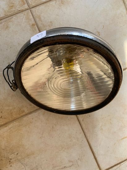 Large flat glass lighthouse. Ø of the glass:...