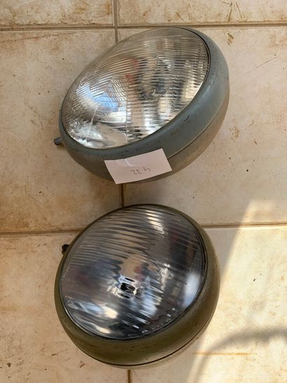 Set of two headlights. Ø of the glasses :...