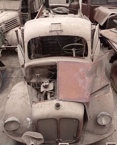 Borgward flatbed truck, model B 3000, 3 tons...