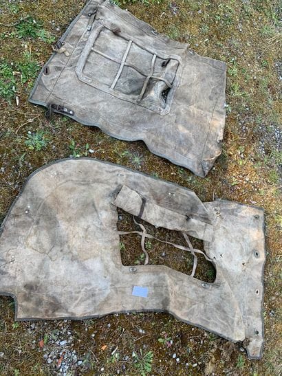 Set of 2 vehicle covers with windows.
