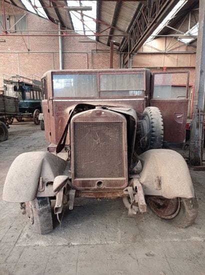 Mercedes flatbed truck, model L 4500S, was...