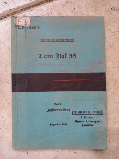 Lot de livres, revues, manuels et divers...